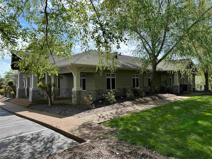 Exterior of Harrison Family Dentistry office building in Chattanooga TN