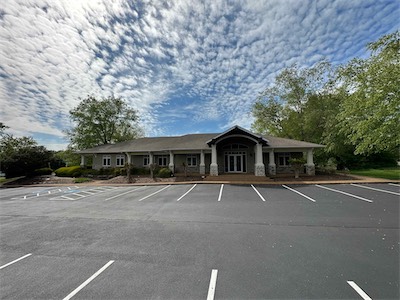 Front entrance of Harrison Family Dentistry office in Chattanooga, TN
